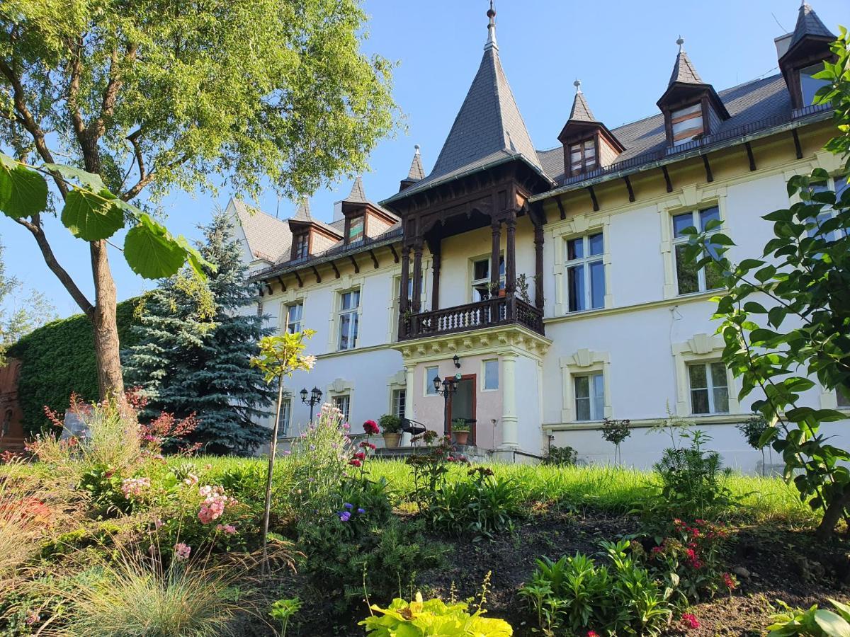 Palac Lawica- Splywy Przelomem Bardzkim Клодзко Экстерьер фото